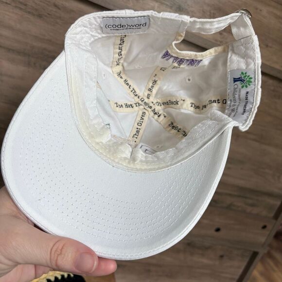 Mobile, Alabama 251 Felt Numbers Mardi Gras Embroidered white hat OS Adult - Picture 9 of 11